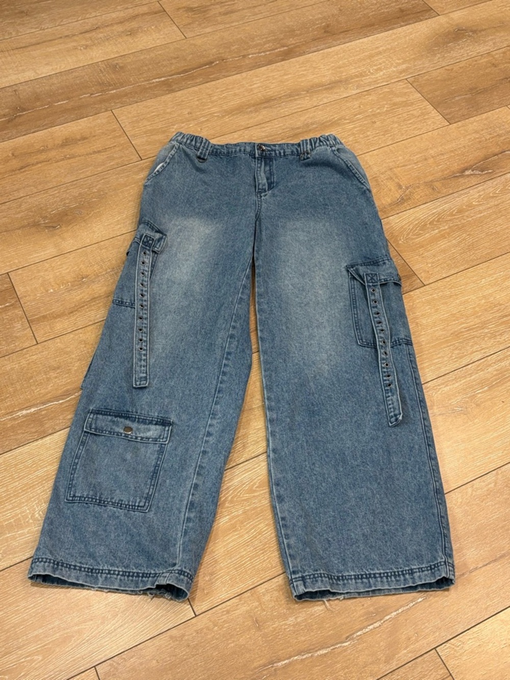 Hot Topic Wide Leg Cargo Jeans with Grommet Straps Denim Blue Size 7